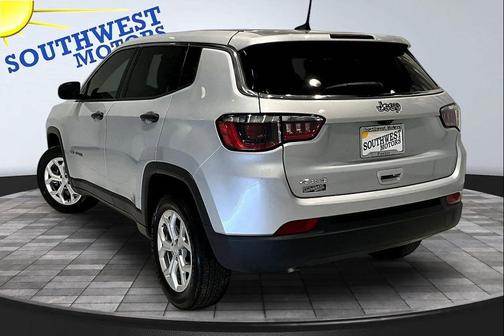 Silver Zynith Metallic Clearcoat 2024 Jeep Compass Sport