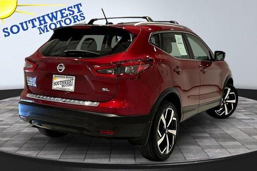 2022 Nissan Rogue Sport SL