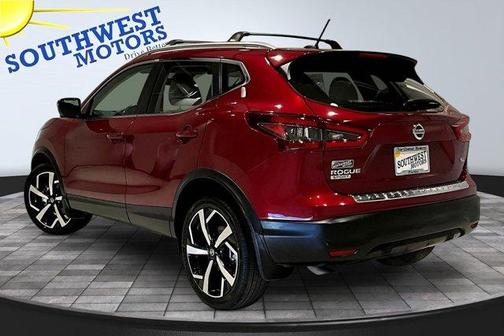 2022 Nissan Rogue Sport SL