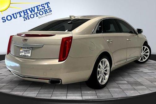 Silver Coast Metallic 2016 Cadillac XTS Luxury