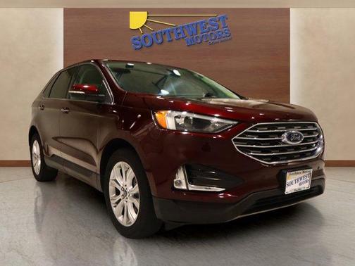 2022 Ford Edge Titanium
