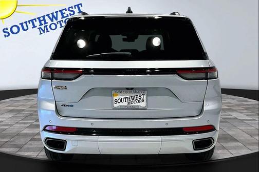 Silver Zynith 2024 Jeep Grand Cherokee 4xe Anniversary Edition