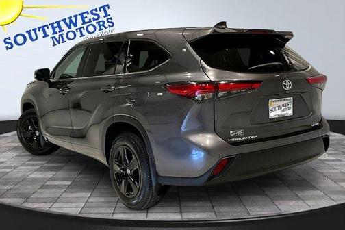 Gray 2021 Toyota Highlander LE