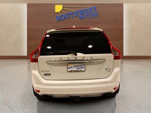 2016 Volvo XC60 T6 Drive-E Platinum