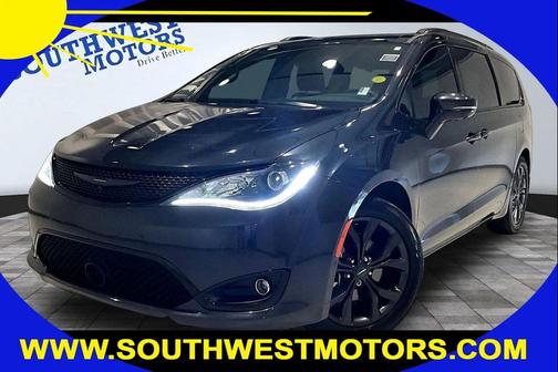Maximum Steel Metallic Clearcoat 2019 Chrysler Pacifica Limited