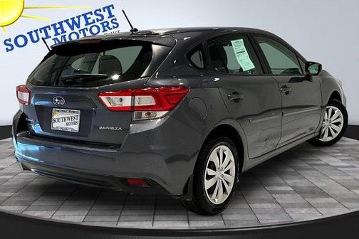 Magnetite Gray Metallic 2018 Subaru Impreza 2.0i