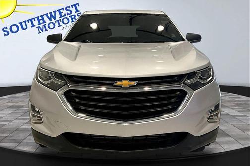 Silver Ice Metallic 2020 Chevrolet Equinox LS