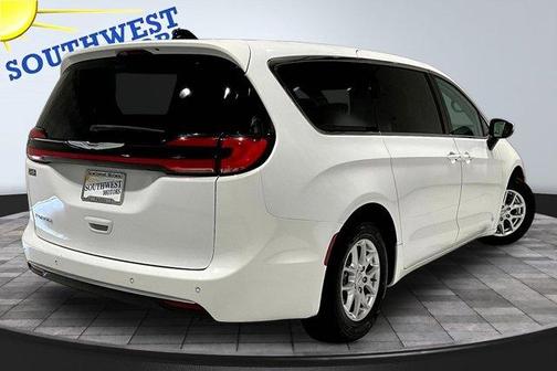 Bright White Clearcoat 2023 Chrysler Pacifica Touring-L