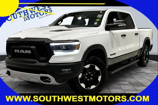 Bright White Clearcoat 2022 RAM 1500 Rebel