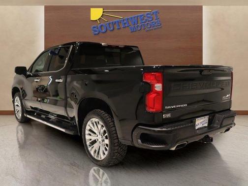 2022 Chevrolet Silverado 1500 Limited High Country