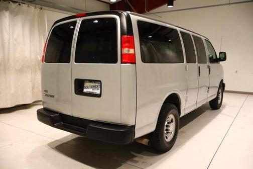 2016 Chevrolet Express 2500 LS