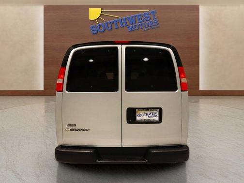 2016 Chevrolet Express 2500 LS