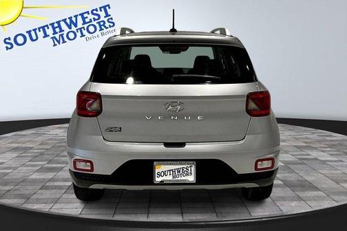 2023 Hyundai VENUE SEL