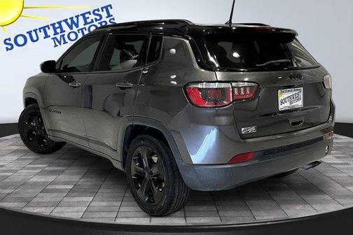 Granite Crystal Clearcoat Metallic 2018 Jeep Compass Altitude