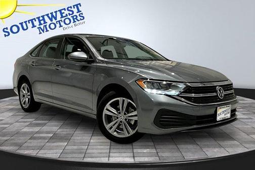 Platinum Gray Metallic 2023 Volkswagen Jetta 1.5T SE