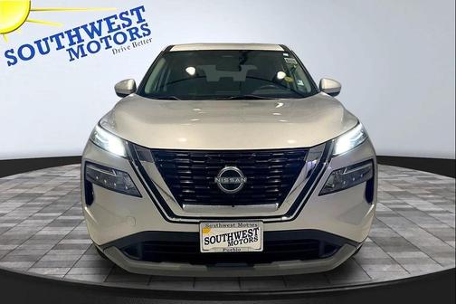 Brilliant Silver Metallic 2023 Nissan Rogue SV