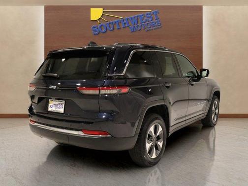 2022 Jeep Grand Cherokee 4xe Base