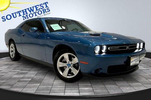 2022 Dodge Challenger SXT