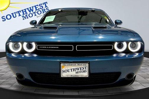 2022 Dodge Challenger SXT