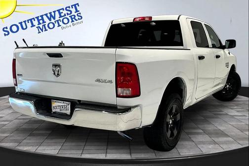 Bright White Clearcoat 2023 RAM 1500 Classic SLT