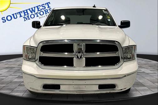 Bright White Clearcoat 2023 RAM 1500 Classic SLT