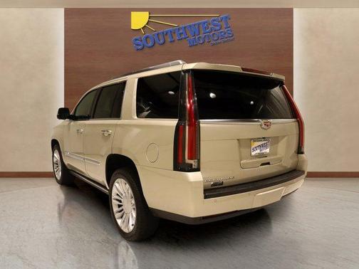 2016 Cadillac Escalade Platinum