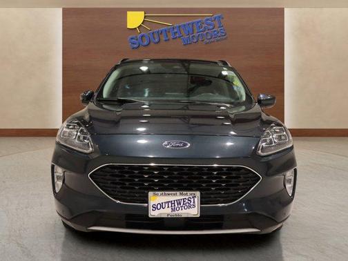 2022 Ford Escape Titanium