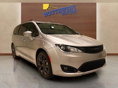 2018 Chrysler Pacifica Touring Plus