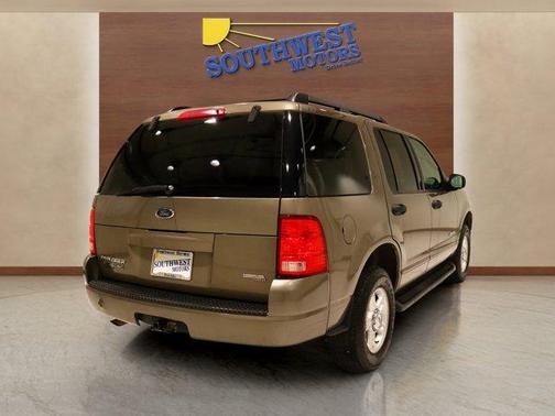 2005 Ford Explorer XLT