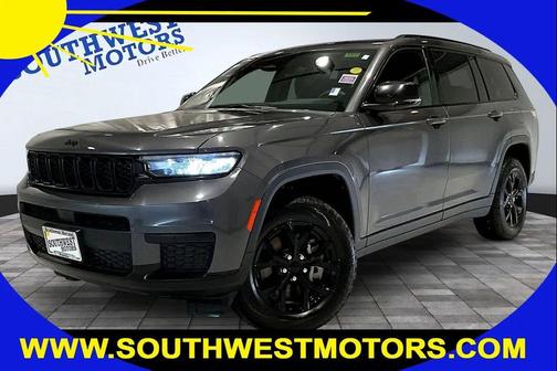 Baltic Gray Metallic Clearcoat 2024 Jeep Grand Cherokee L Altitude