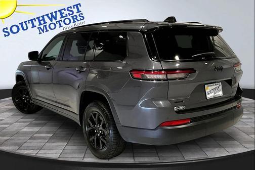 Baltic Gray Metallic Clearcoat 2024 Jeep Grand Cherokee L Altitude