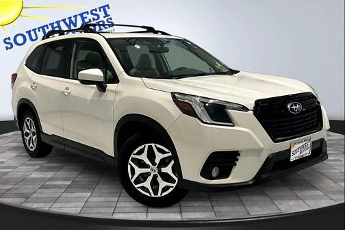 Crystal White Pearl 2022 Subaru Forester Premium