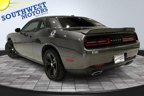 2022 Dodge Challenger SXT