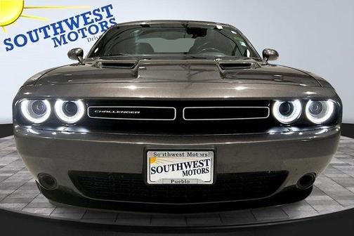 2022 Dodge Challenger SXT