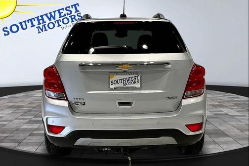 Silver Ice Metallic 2017 Chevrolet Trax Premier