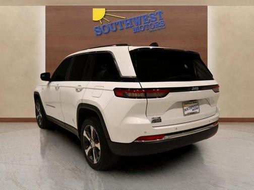 2023 Jeep Grand Cherokee 4xe Base