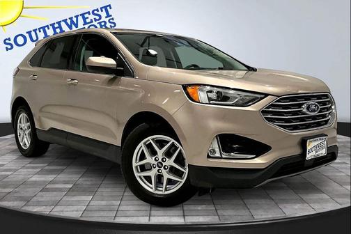 Gold 2021 Ford Edge SEL