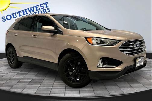 Desert Gold Metallic 2021 Ford Edge SEL