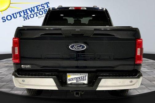 Blue 2021 Ford F-150 XLT