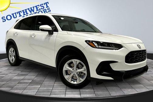 White 2024 Honda HR-V LX