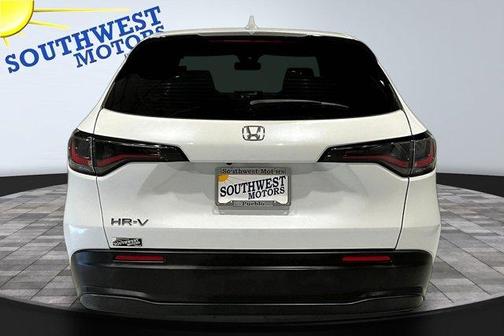 White 2024 Honda HR-V LX