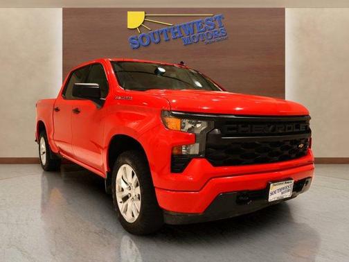 2024 Chevrolet Silverado 1500 Custom