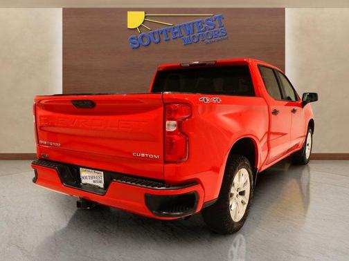 2024 Chevrolet Silverado 1500 Custom