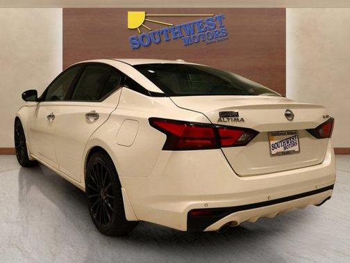 2019 Nissan Altima 2.5 Platinum
