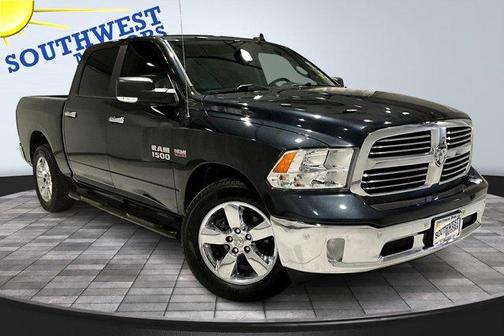 2016 RAM 1500 SLT