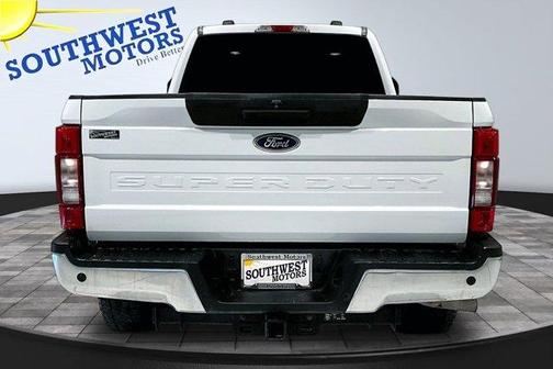 White 2022 Ford F-250 XLT