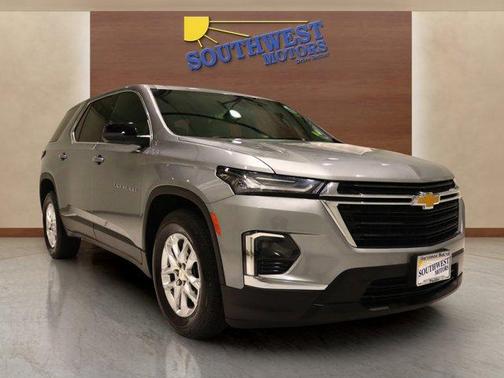 2023 Chevrolet Traverse LS