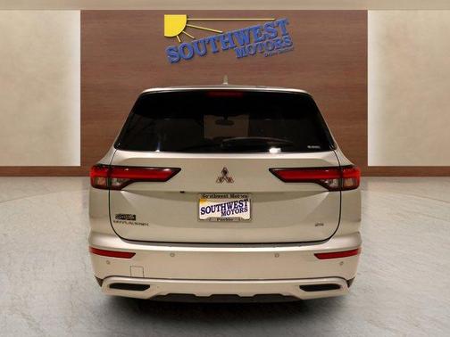 2024 Mitsubishi Outlander SE