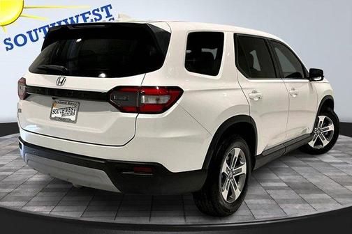 White 2023 Honda Pilot EX-L 7-Passenger