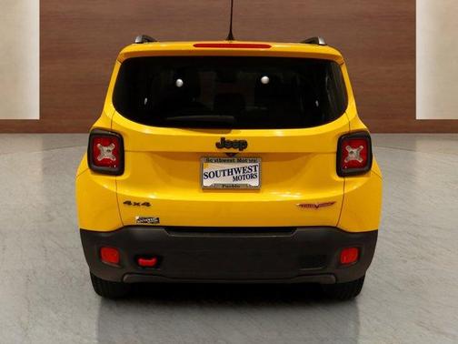 2016 Jeep Renegade Trailhawk
